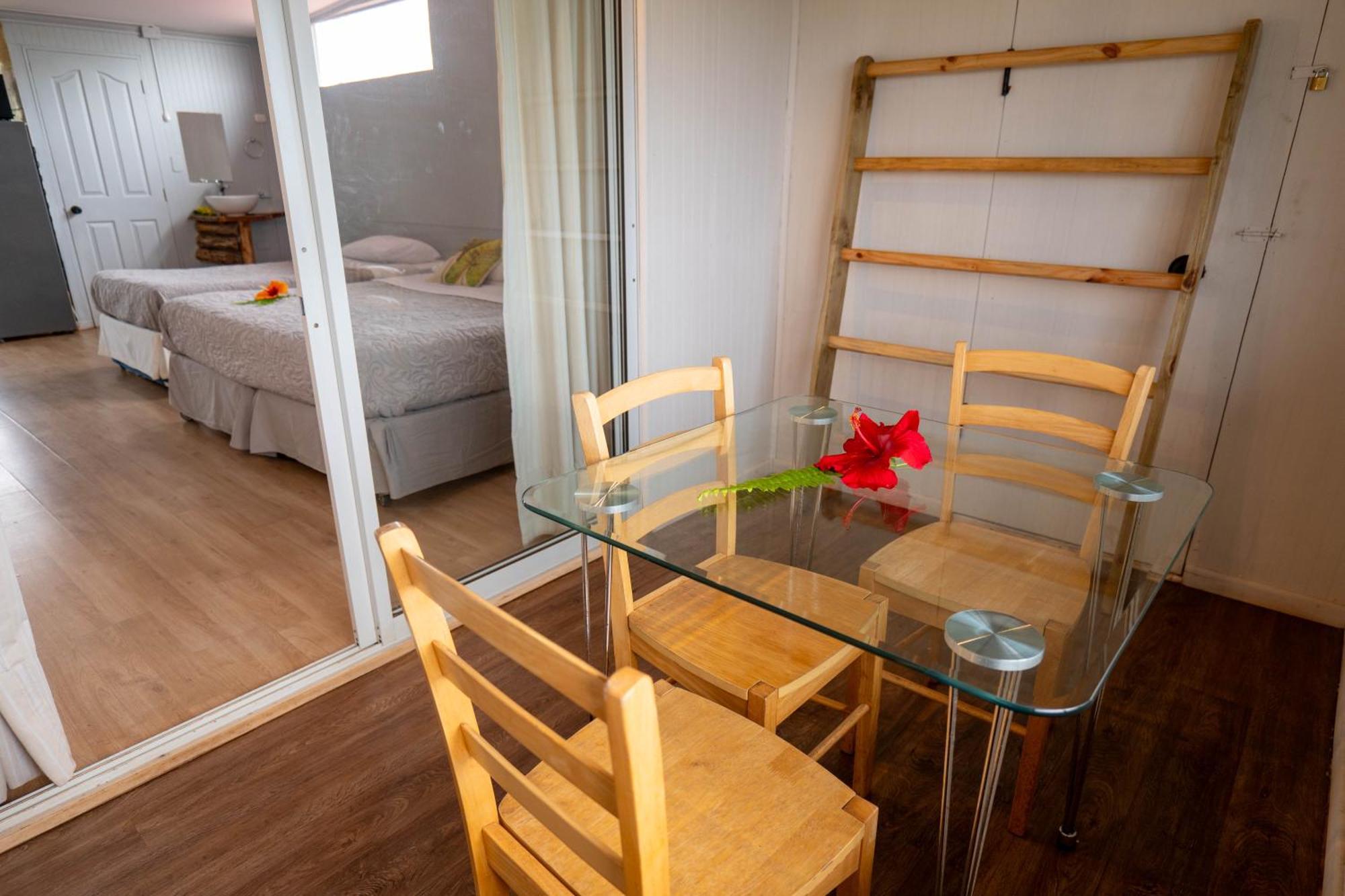 Hotel Uka Mana Ханга Роа Екстериор снимка