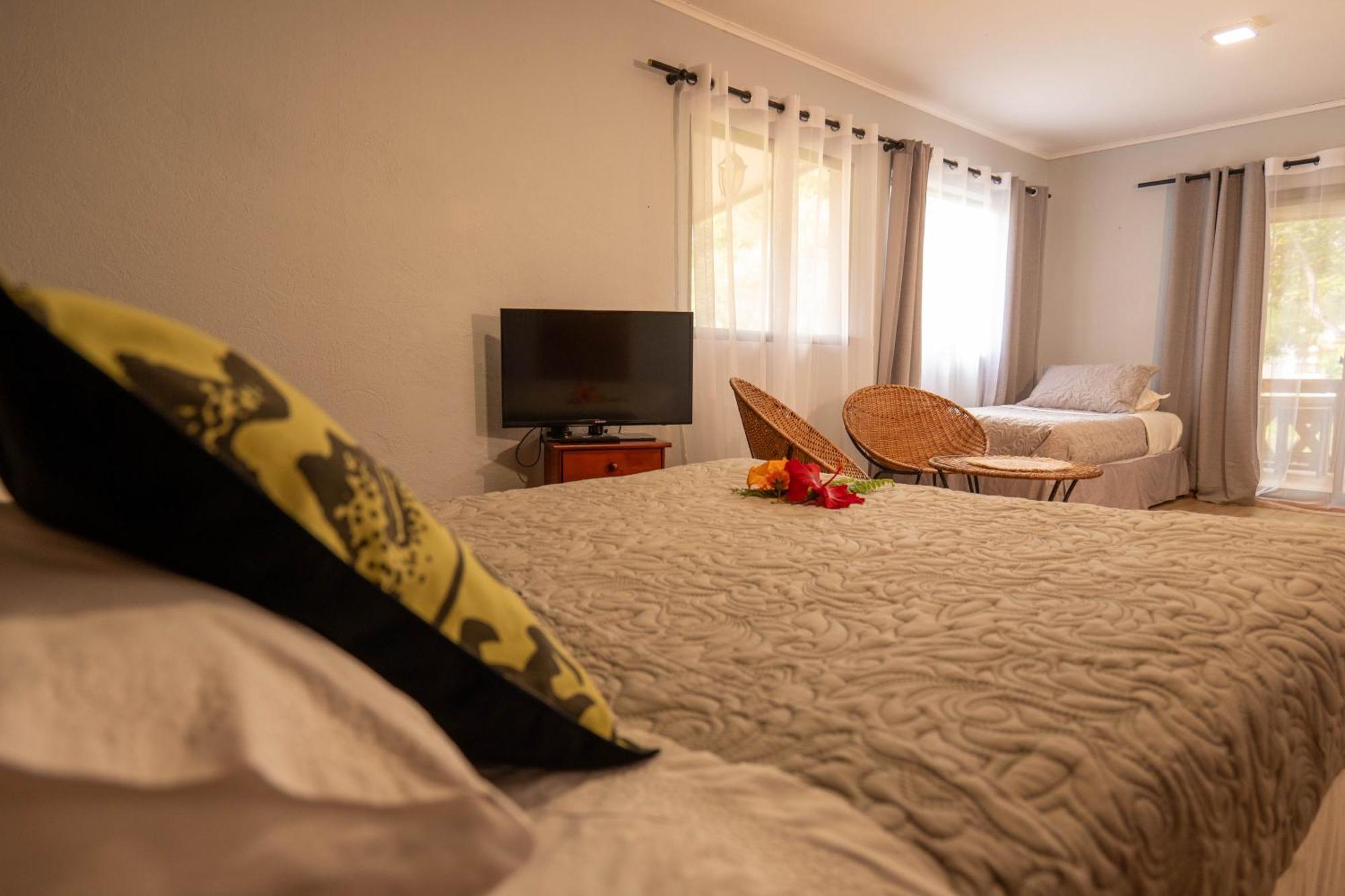 Hotel Uka Mana Ханга Роа Екстериор снимка